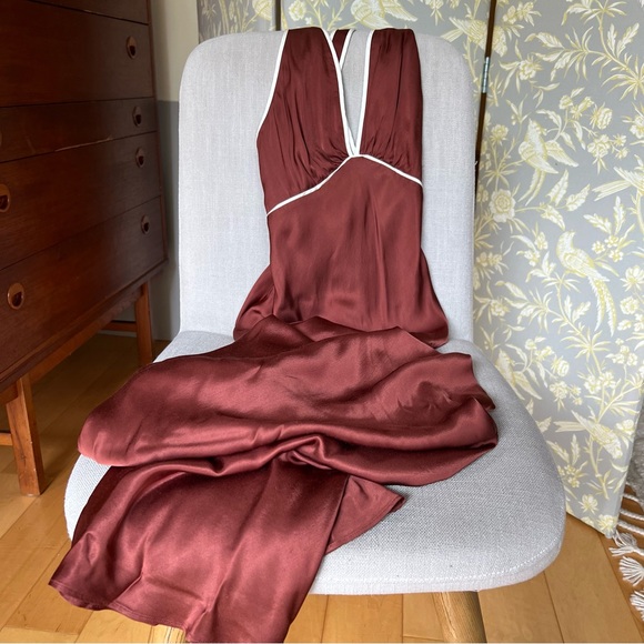 Shona Joy Belkis Contrast Plunged Cross Back Mini Dress - Picture 7 of 11